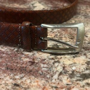 42” Johnson & Murphy Beautiful Brown Belt - EUC